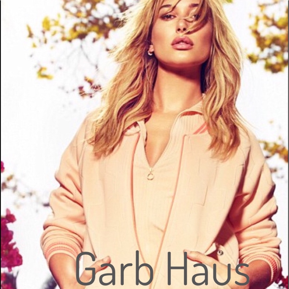 These styles and available online. Link in bio